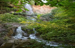 تور آبشار اسطرخی